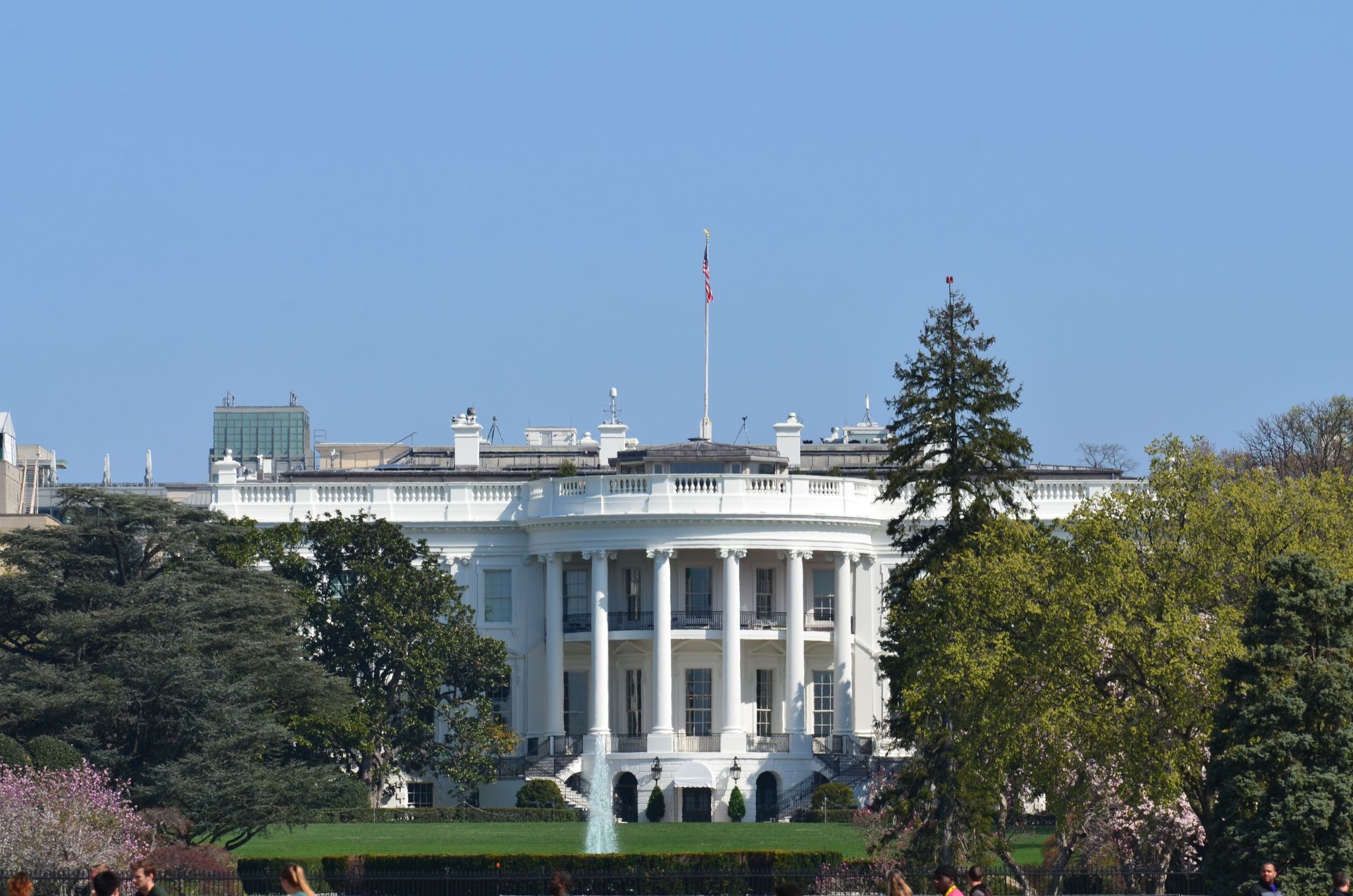 Image of the White House South Lawn